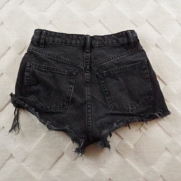 Zara High Rise Shorts Womens 2 Black Denim Raw Hem - Picture 9 of 10